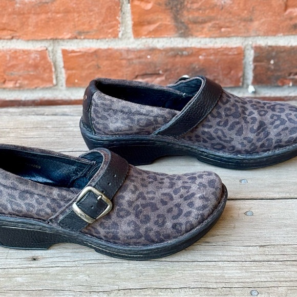 Born Leather Animal Print Black Gray Comfort Slip On Shoes Sz 9.5M - Picture 4 of 7